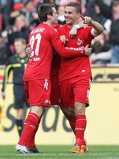 © APA/EPA/dpa/Rolf Vennenbernd Jubel von Lukas Podolski und Christian Clemens (beide Köln)