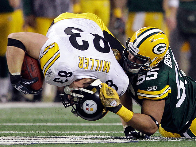 © AP/Mark Humphrey Tackle von Desmond Bishop (Green Bay) gegen Heath Miller (Pittsburgh)