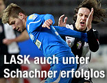 Alexander Gruenwald (Wiener Neustadt) und Rene Aufhauser (LASK)