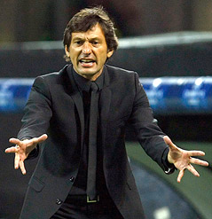© Reuters/Alessandro Garofalo Inter Mailands Trainer Leonardo
