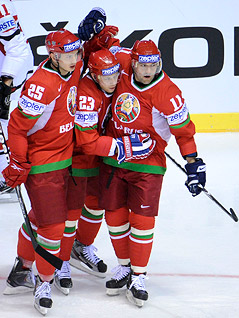 Jubel von Sergej Kolosow, Andrej Kostitsyn und Alexander Kulakow (Weißrussland)