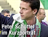 Peter Sch&ouml;ttel mit Rapid-Schal