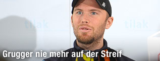 Hans Grugger bei einer Pressekonferenz