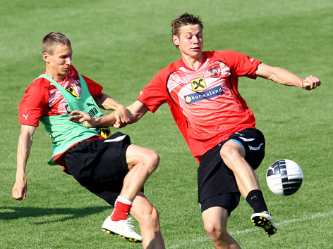 Fußballspieler Florian Klein und Roman Kienast