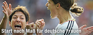 Linda Bresonik und Kerstin Garefrekes