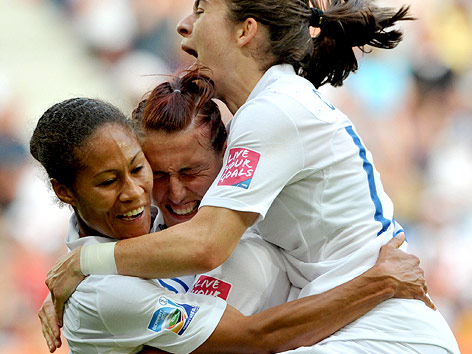 © APA/EPA/Peter Kneffel Spielzene Frauen-Fußball-WM England - Japan