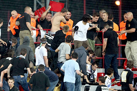 Ausschreitungen bei Honved gegen Sturm 2008