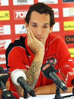 Emanuel Pogatetz