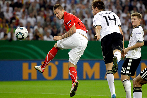 © AP/Frank Augstein Kopfballtor von Marko Arnautovic (Österreich)