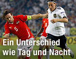 Christian Fuchs (&Ouml;sterreich) und Mesut &Ouml;zil (Deutschland)
