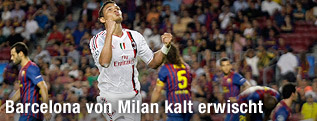 AC Milans Thiago Silva jubelt über den Last-Minute-Ausgleich gegen Barcelona