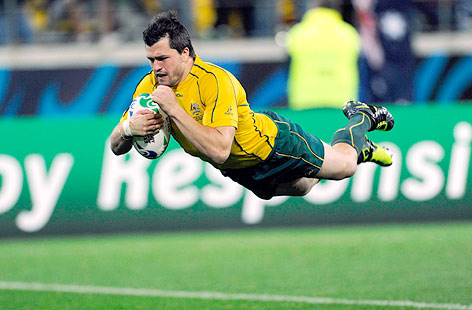 © Reuters/Anthony Phelps Australiens Adam Ashley-Cooper erzielt einen Try