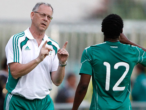 © AP/Matthias Schrader Lars Lagerbäck in seiner Zeit als Nigeria-Teamchef