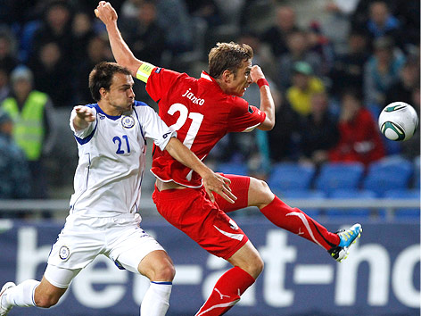 © GEPA/Christian Ort Mikhall Rozhkov (Kasachstan) und Marc Janko (Österreich)