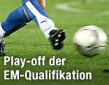 Füße mit Ball
