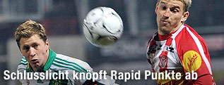 Christian Thonhofer (Rapid) und Markus Felfernig (Kapfenberg)