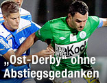 Thomas Helly (Wr. Neustadt) und Ilco Numoski (Mattersburg)