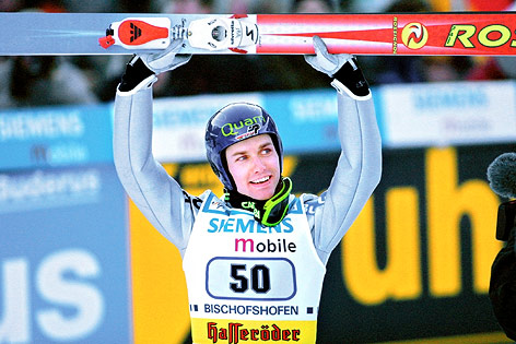 © GEPA/Hans Simonlehner Sven Hannawald (GER) nach seinem Sieg in Bischofshofen 2002