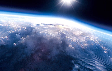 © Redbullstratos.com Blick auf die Erde von der Stratosphäre aus