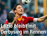 Lazio's Dias und AS Roma's Totti