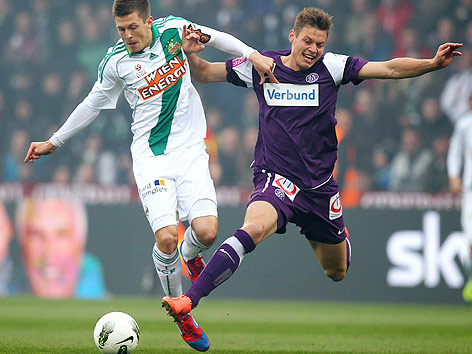 © GEPA/Christopher Kelemen Deni Alar (Rapid) gegen Roman Kienast (Austria)
