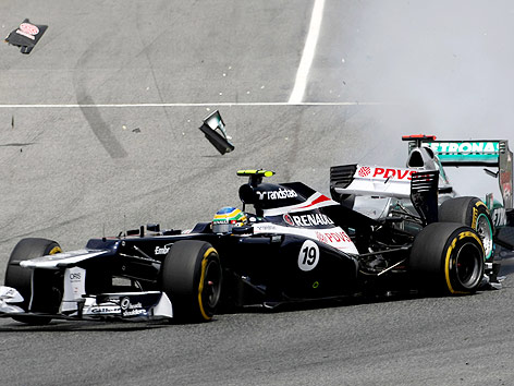 Auffahrunfall von Michael Schumacher und Bruno Senna