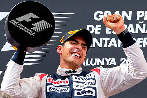 © APA/EPA/Srdjan Suki Pastor Maldonado (Williams) mit Siegerpokal