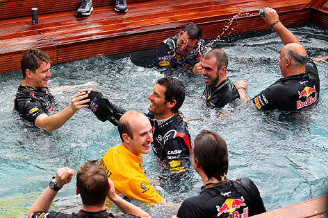 © APA/EPA/Srdjan Suki Mark Webber im Pool
