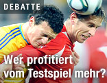 Artem Fedetdskiy (l./UKR) im Kopfballduell mit &Ouml;FB-Kapit&auml;n Marc Janko
