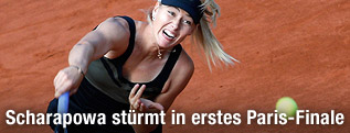 Maria Scharapowa beim Service