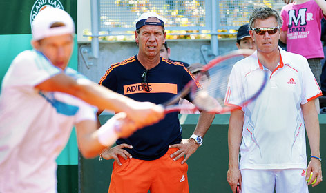 © GEPA/Matthias Hauer Jürgen Melzer, Physiotherapeut Jan Velthuis und Ex-Trainer Joakim Nyström