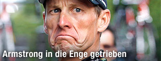 Lance Armstrong mit nach unten gezogenen Mundwinkeln