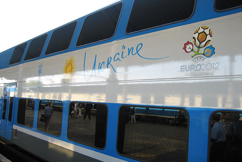 © ORF.at/Harald Hofstetter Zugwaggon mit EM-Logo