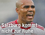 Leonardo Vitor Santiago von Red Bull Salzburg schreiend