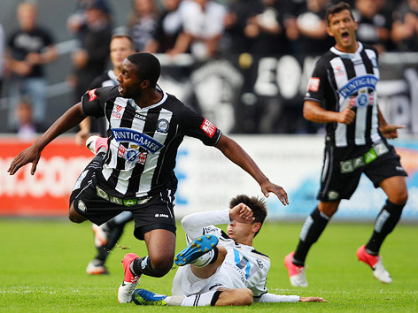 Richard Sukuta-Pasu (Sturm) und Florian Toplitsch (Wattens)