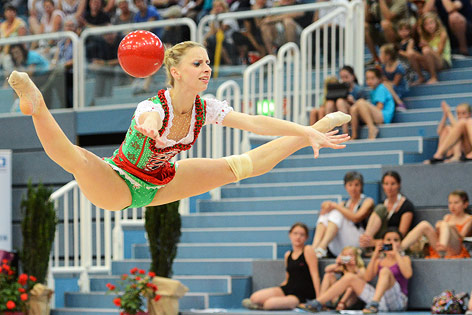 Rhythmische Gymnastikerin Caroline Weber