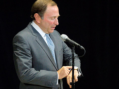 © AP/The Canadian Press, Chris Young NHL-Commissioner Gary Bettman