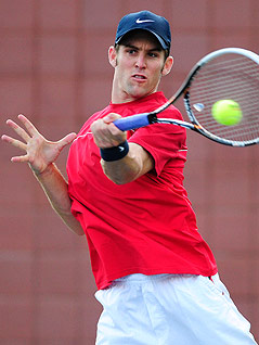 © APA/EPA/Jason Szenes Return von Bradley Klahn
