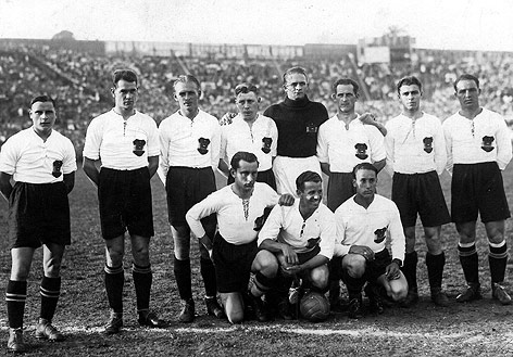© APA/Sepp Graf Karl Zischek, Fritz Gschweidl, Matthias Sindelar, Roman Schramseis, Rudi Hiden, Georg Braun, Karl Gall, Pepi Blum, Pepi Smistik, Toni Schall und Adolf Vogl