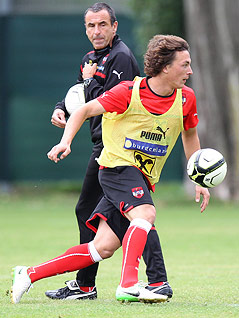 Co-Trainer Fritz Schmid und Julian Baumgartlinger während eines ÖFB-Trainings