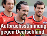Emanuel Pogatetz, Christian Fuchs und György Garics beim Training