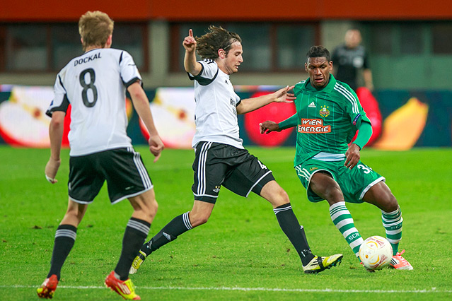 © ORF.at/Dominique Hammer Gerson wird von zwei Rosenborg-Spielern attackiert
