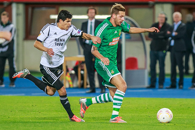 © ORF.at/Christian Öser Zweikampf bei Rapid - Rosenborg