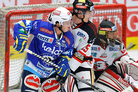 © GEPA/Wolfgang Jannach Marco Pewal (VSV), Antonin Boruta (Znojmo) und Filip Landsman (Znojmo)