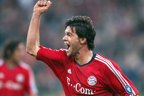© APA/dpa/Frank Leonhardt Michael Ballack jubelt, 2003