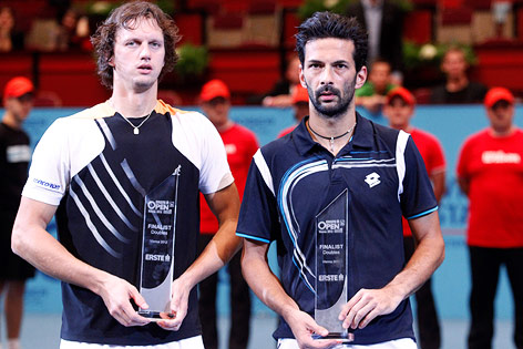 Filip Polasek (SVK) und Julian Knowle (AUT) mit Pokal