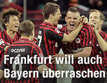 Jubelnde Frankfurt Eintracht Spieler