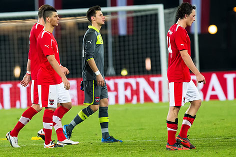 Die enttäuschten ÖFB-Spieler Aleksandar Dragovic, Heinz Lindner und Julian Baumgartlinger