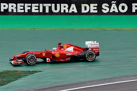 Fernando Alonsos Rennauto abseits der Strecke