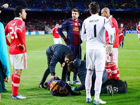 © AP/Manu Fernandez Lionel Messi (Barcelona) liegt am Boden